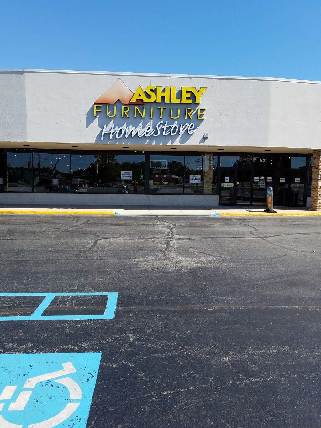 Ashley HomeStore | 801 E Pulaski Hwy, Elkton, MD 21921, USA | Phone: (410) 398-8844