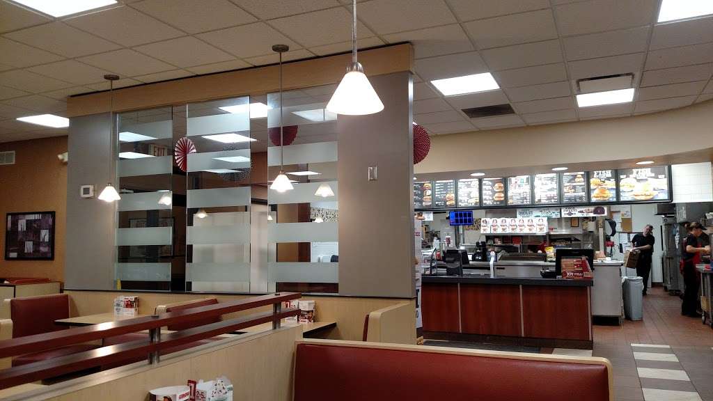 Arbys | 2303 Vintage Ct, Excelsior Springs, MO 64024, USA | Phone: (816) 637-2914