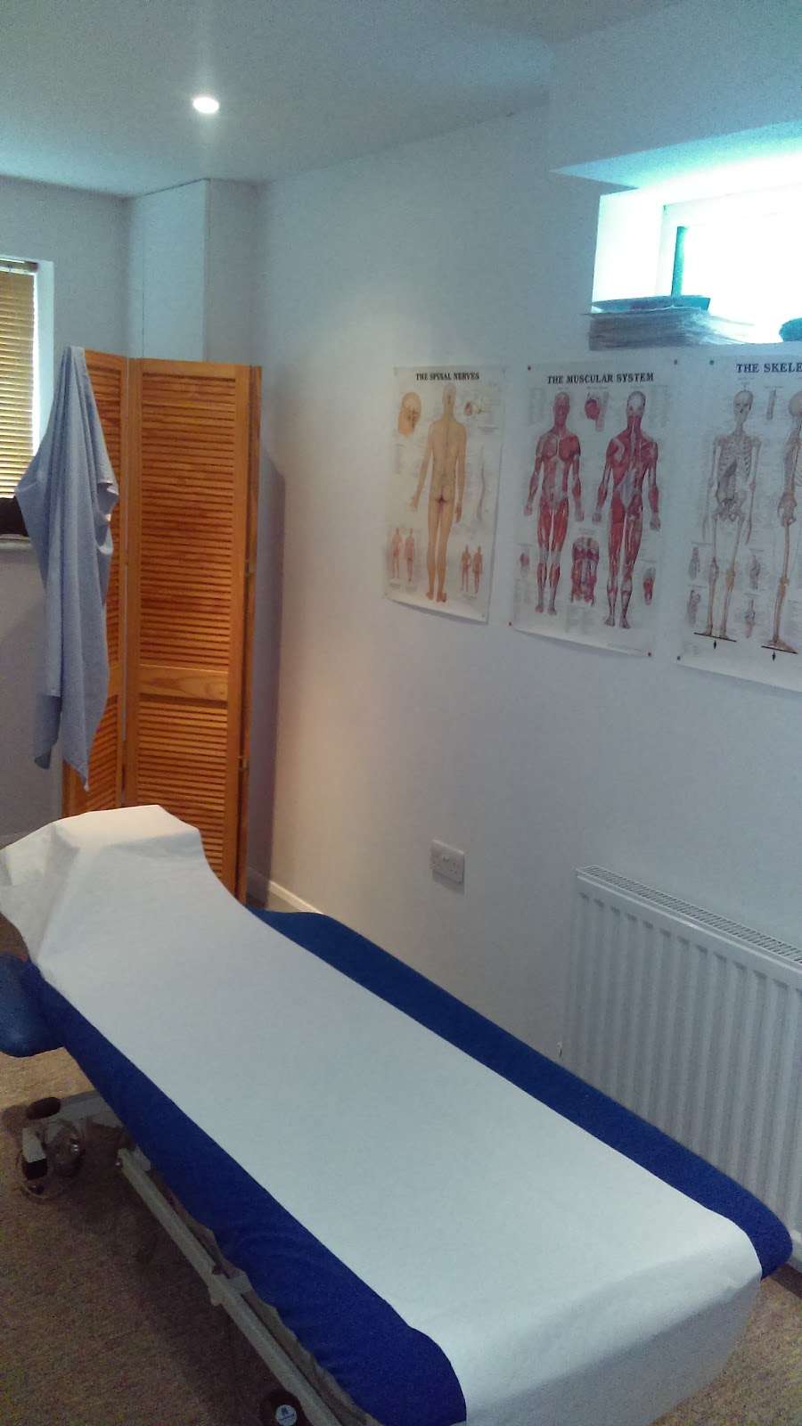 Julie Jones Chiropractor | Chiropractic and Complementary health Clinic, 21 Brook Rd, Sawbridgeworth CM21 9HA, UK | Phone: 0845 123 5241