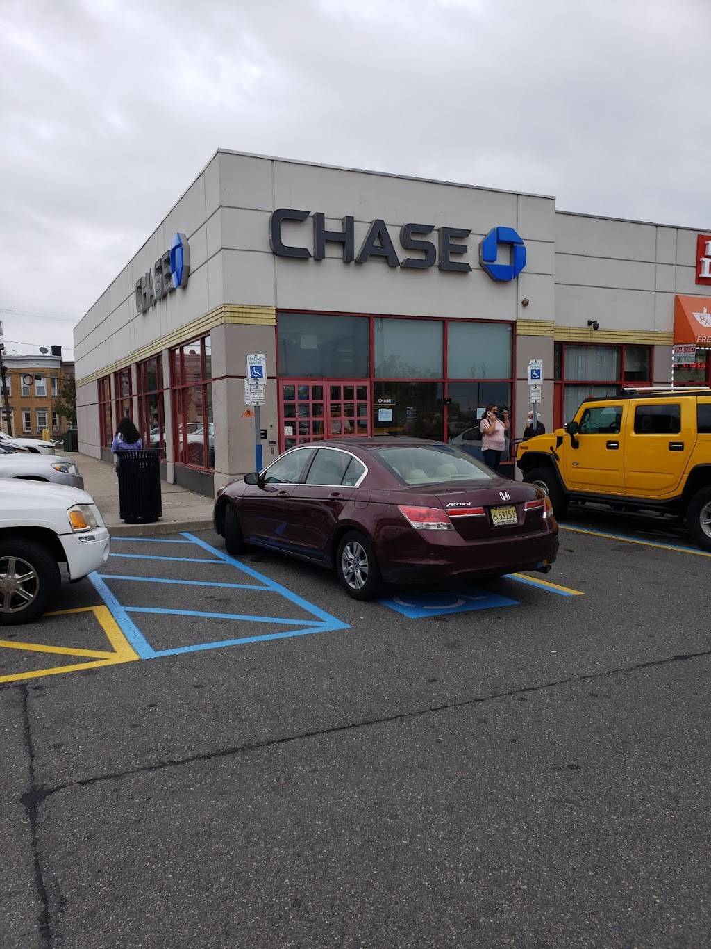 Chase Bank | 3196 John F. Kennedy Blvd, Union City, NJ 07087, USA | Phone: (201) 864-1924