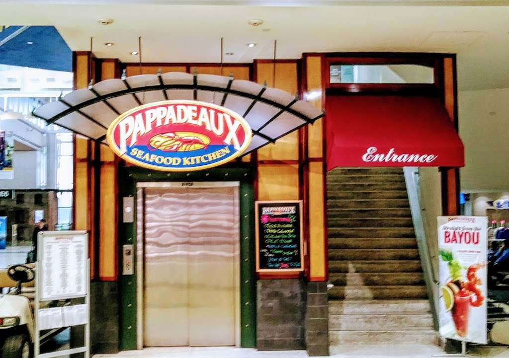 Pappadeaux Seafood Kitchen | 3950 S Terminal Rd, Houston, TX 77032, USA | Phone: (281) 821-7684