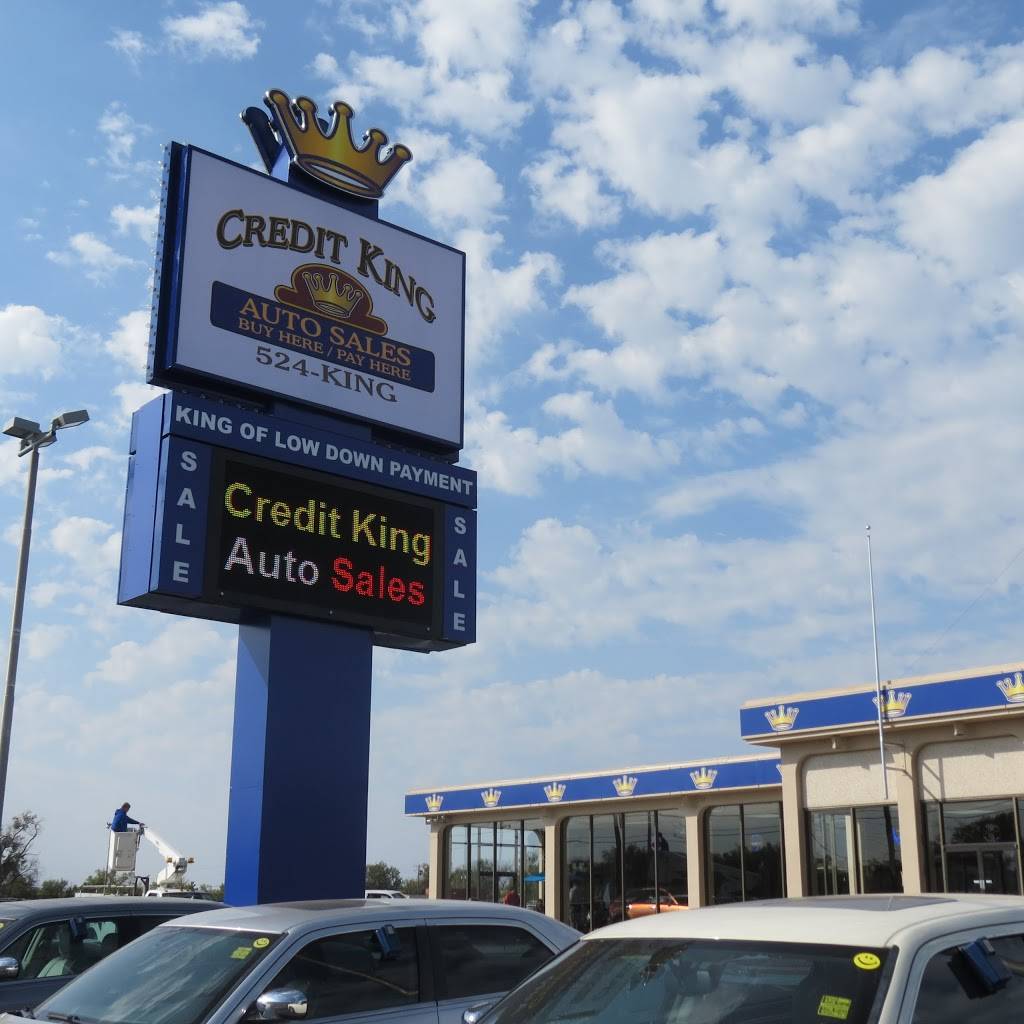 Credit King Auto Sales | 3205 S Broadway St, Wichita, KS 67216, USA | Phone: (316) 524-5464