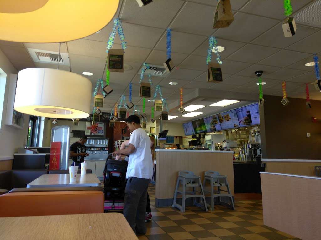 McDonalds | 2565 Springs Rd, Vallejo, CA 94591, USA | Phone: (707) 552-9798