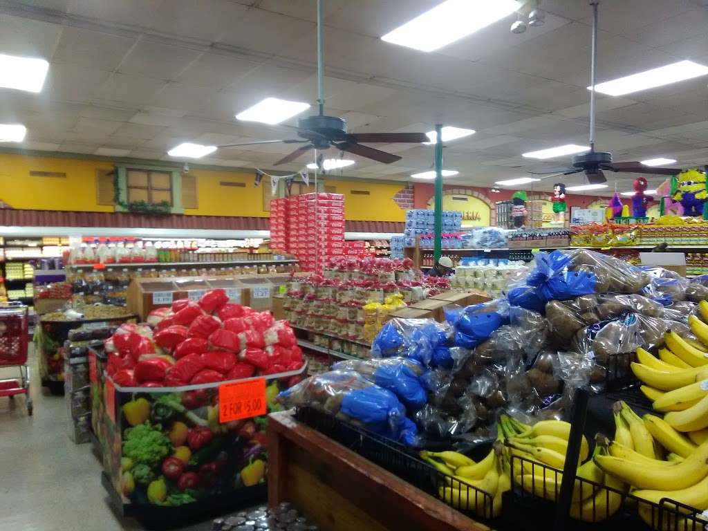 El Ahorro Supermarket # 10 | 8615 Irvington Blvd, Houston, TX 77022, USA | Phone: (713) 697-0061