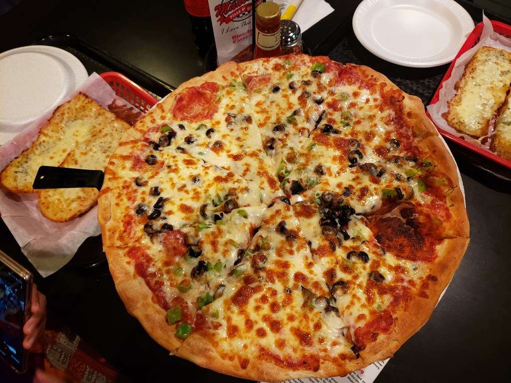 Mancinos Pizza & Grinders | 1301 N National Rd, Columbus, IN 47201, USA | Phone: (812) 375-1000