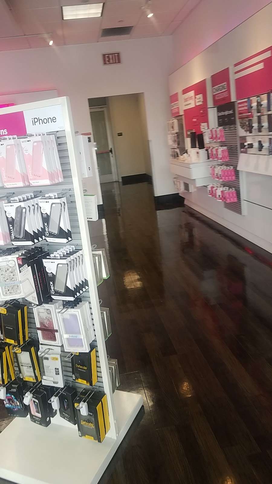 T-Mobile | 17407 Crenshaw Blvd, Torrance, CA 90504, USA | Phone: (310) 515-0476