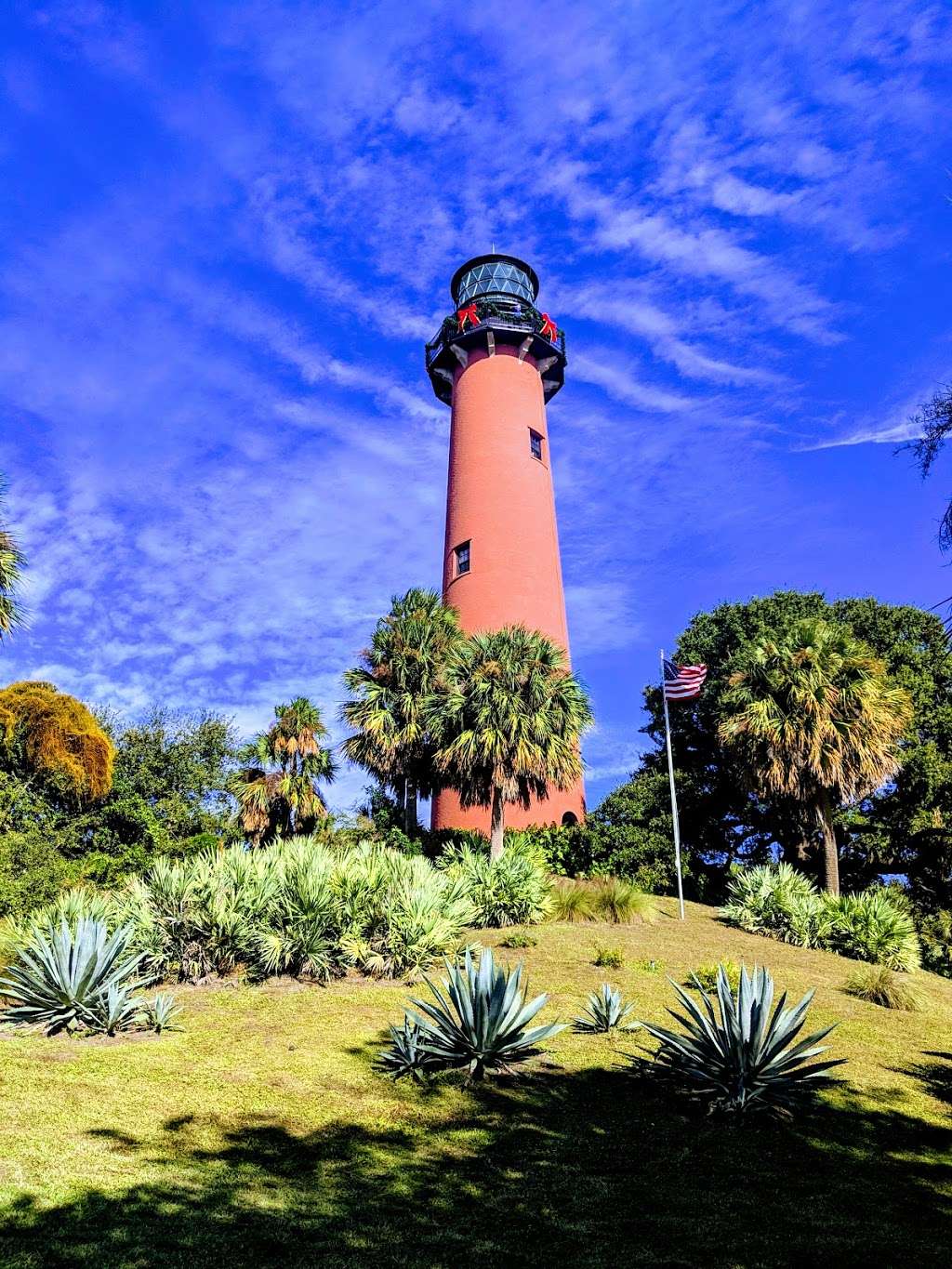 Jupiter Inlet Lighthouse & Museum | 500 Captain Armours Way, Jupiter, FL 33469, USA | Phone: (561) 747-8380