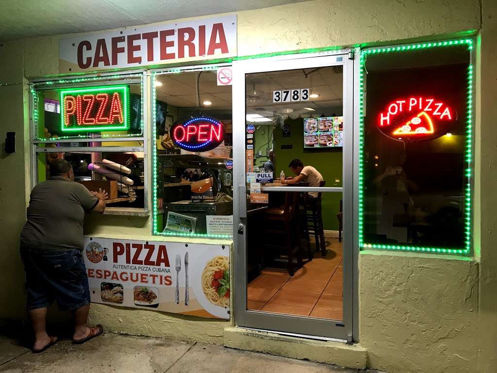 Pizza cubana Asere Batidos | 3783 E 4th Ave, Hialeah, FL 33013, USA | Phone: (305) 301-3128