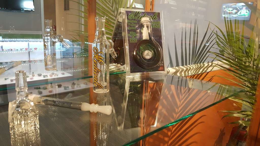 McCool Glass Worx | 1014 Mt Rose Ave, York, PA 17403, USA | Phone: (717) 577-5198