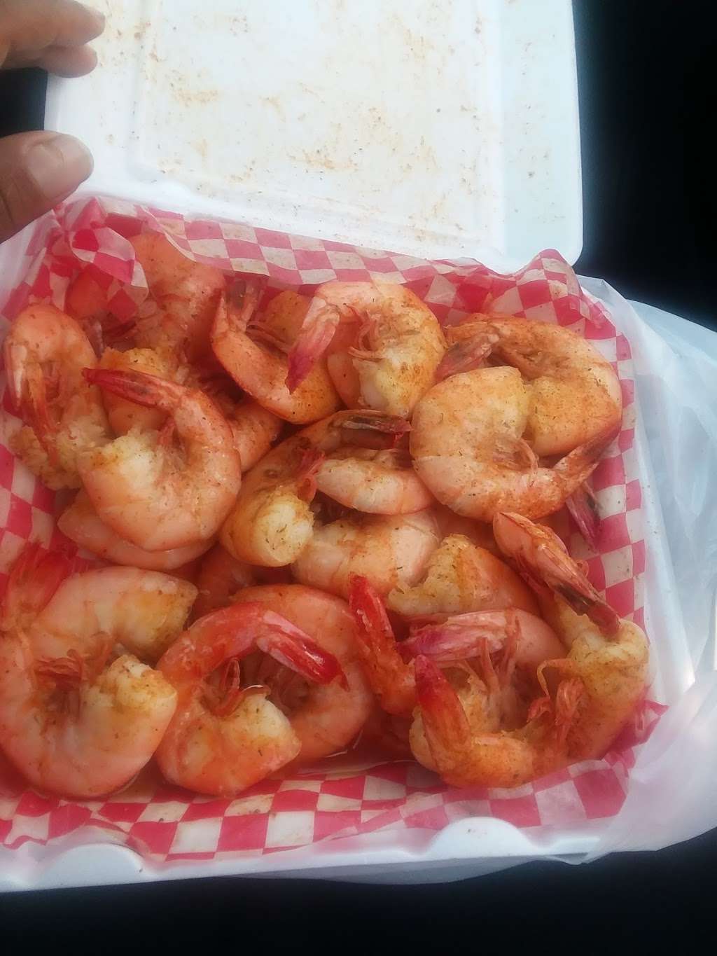 Lindys Seafood | 1548 Taylors Island Rd, Woolford, MD 21677, USA | Phone: (410) 228-5032