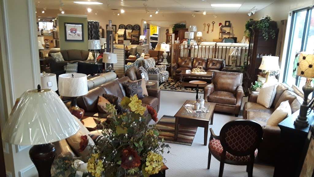 Groens Fine Furniture | 208 Matteson St, Dyer, IN 46311, USA | Phone: (219) 865-6585