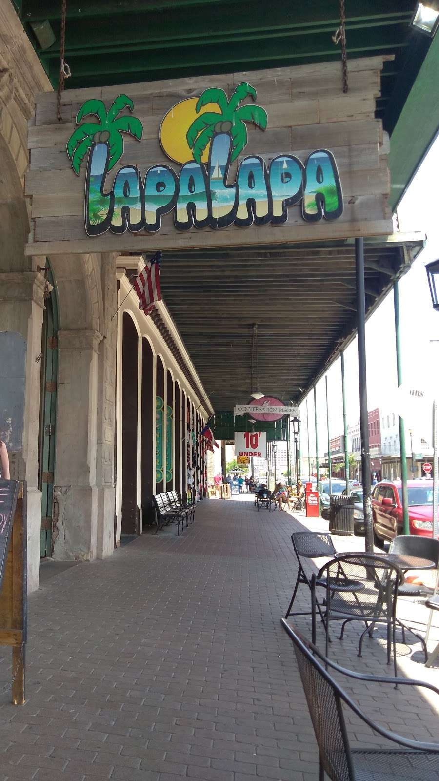 Lapalapa | 2120 Strand St, Galveston, TX 77550, USA | Phone: (409) 632-7299