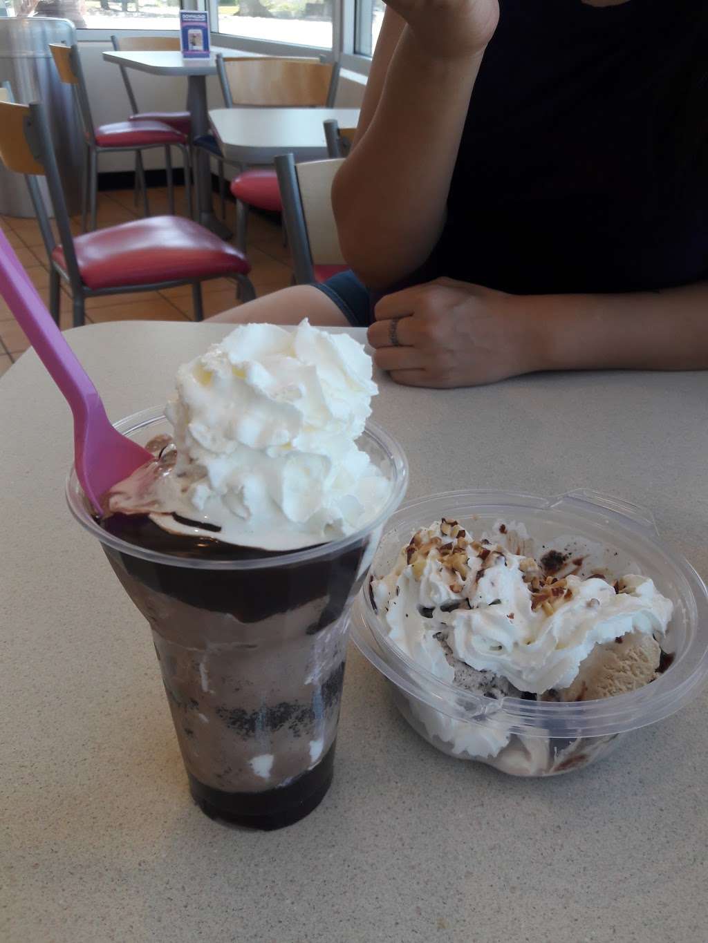 Baskin-Robbins | 856 E Rte 66, Glendora, CA 91740 | Phone: (626) 914-3133