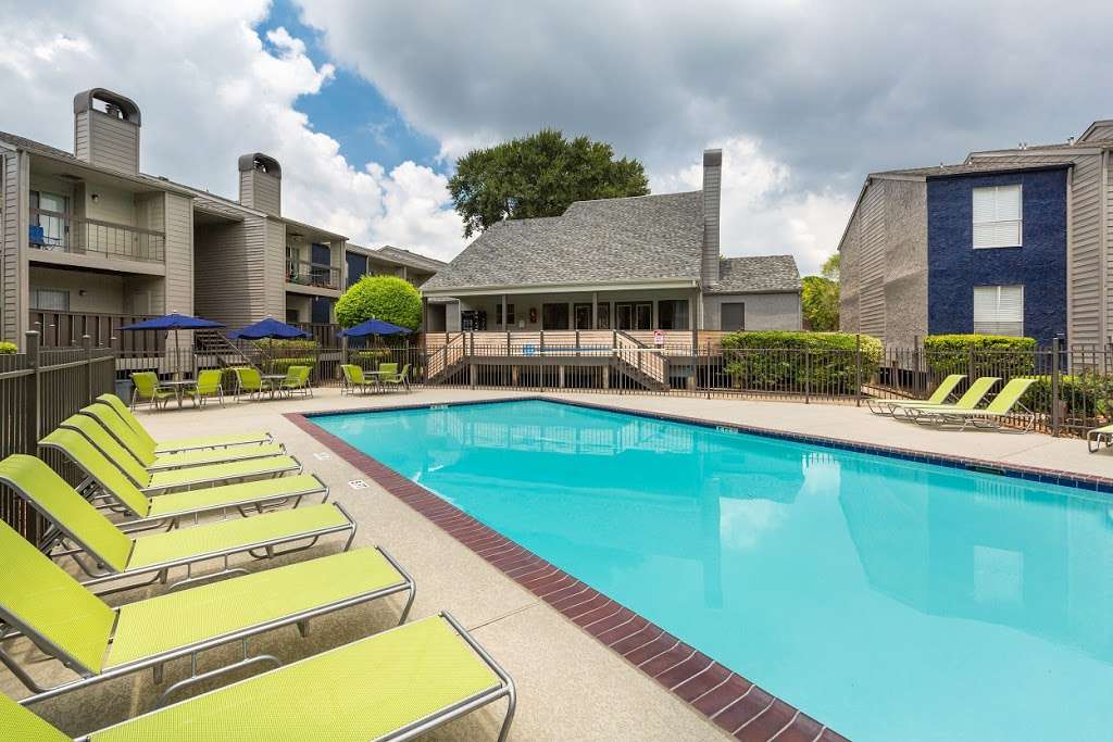 The Shore Apartments | 501 Davis Rd, League City, TX 77573, USA | Phone: (281) 332-0794