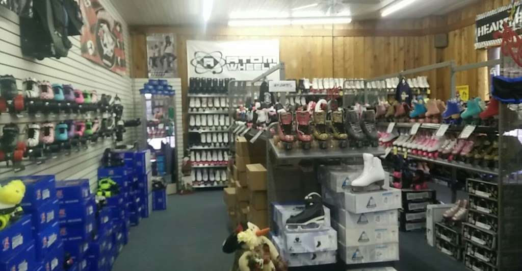 Low Price Skates | 1311 S Stemmons Fwy, Lewisville, TX 75067, USA | Phone: (877) 277-2346