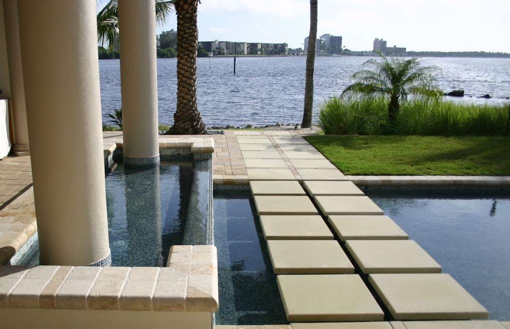 Tricircle Pavers | 3311 Noralyn Mine Rd, Bartow, FL 33830, USA | Phone: (239) 332-2325