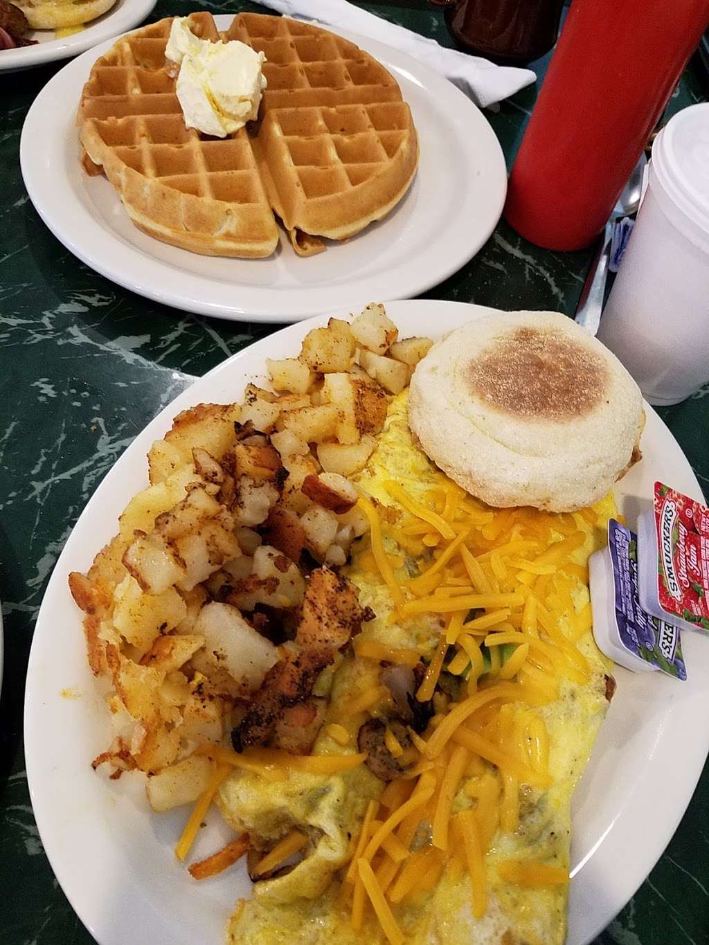 Nokesville Diner | 13063 Fitzwater Dr, Nokesville, VA 20181, USA | Phone: (703) 594-2111