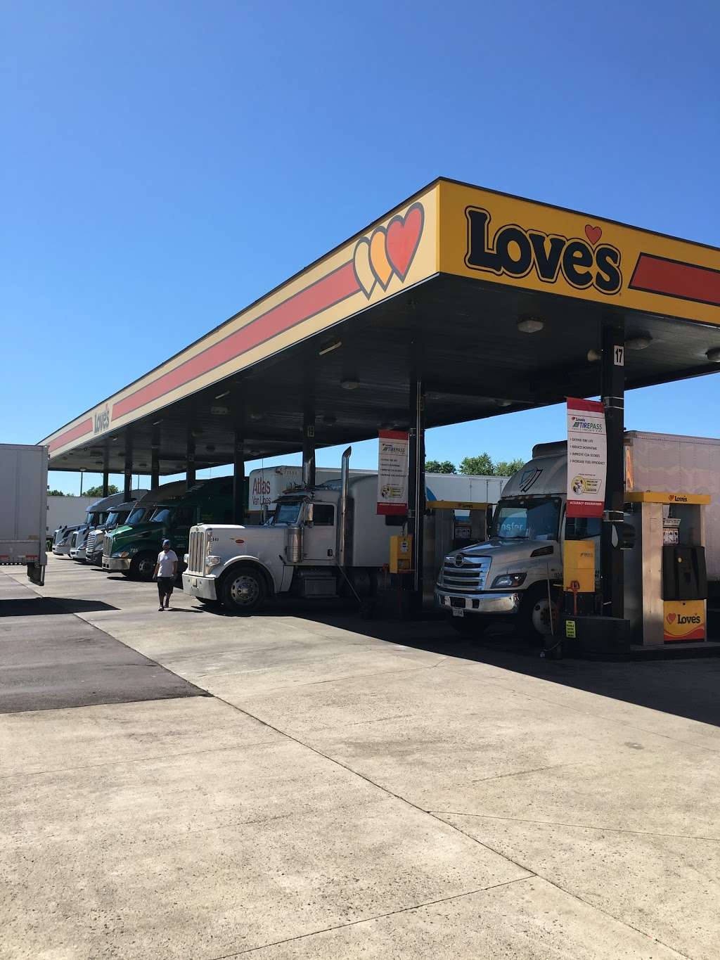Loves Travel Stop | 440 W 3rd St, Mifflinville, PA 18631, USA | Phone: (570) 752-9013