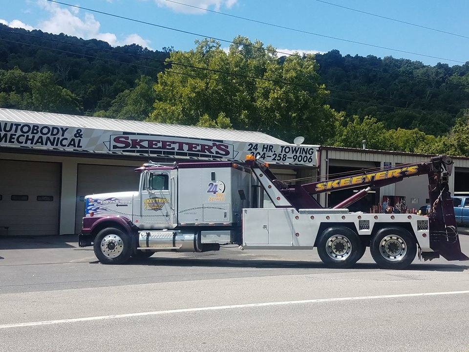 Skeeters Auto Body & 24 Hr Towing | 1332 Valley Rd, Berkeley Springs, WV 25411, USA | Phone: (304) 258-9006