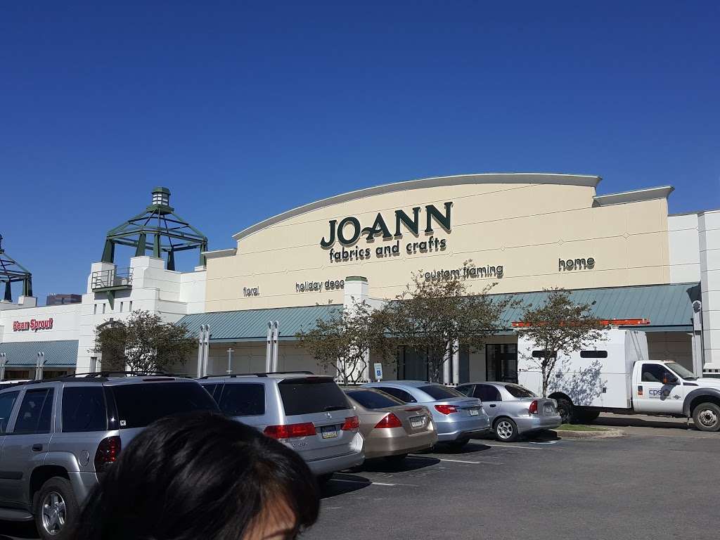 JOANN Fabrics and Crafts | 25 NE Interstate 410 Loop Ste 114, San Antonio, TX 78216, USA | Phone: (210) 524-9199
