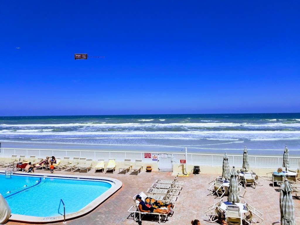 Fantasy Island Resort | 3205 S Atlantic Ave, Daytona Beach, FL 32118 | Phone: (386) 761-9302