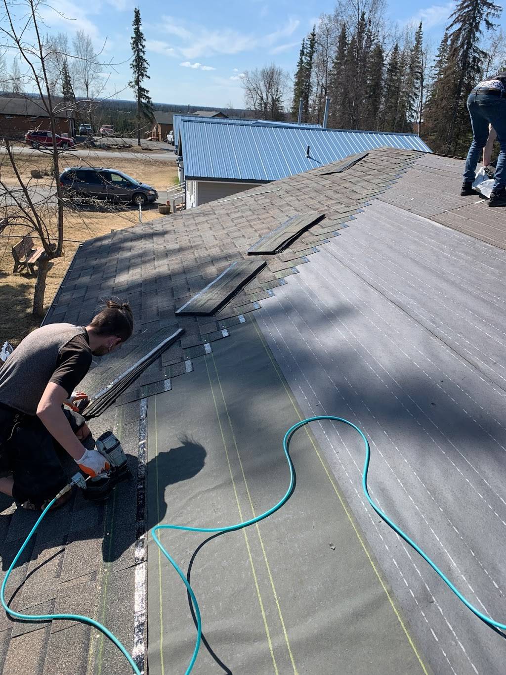 R & M Roofing | 8050 Nadine St, Anchorage, AK 99507, USA | Phone: (907) 717-5330