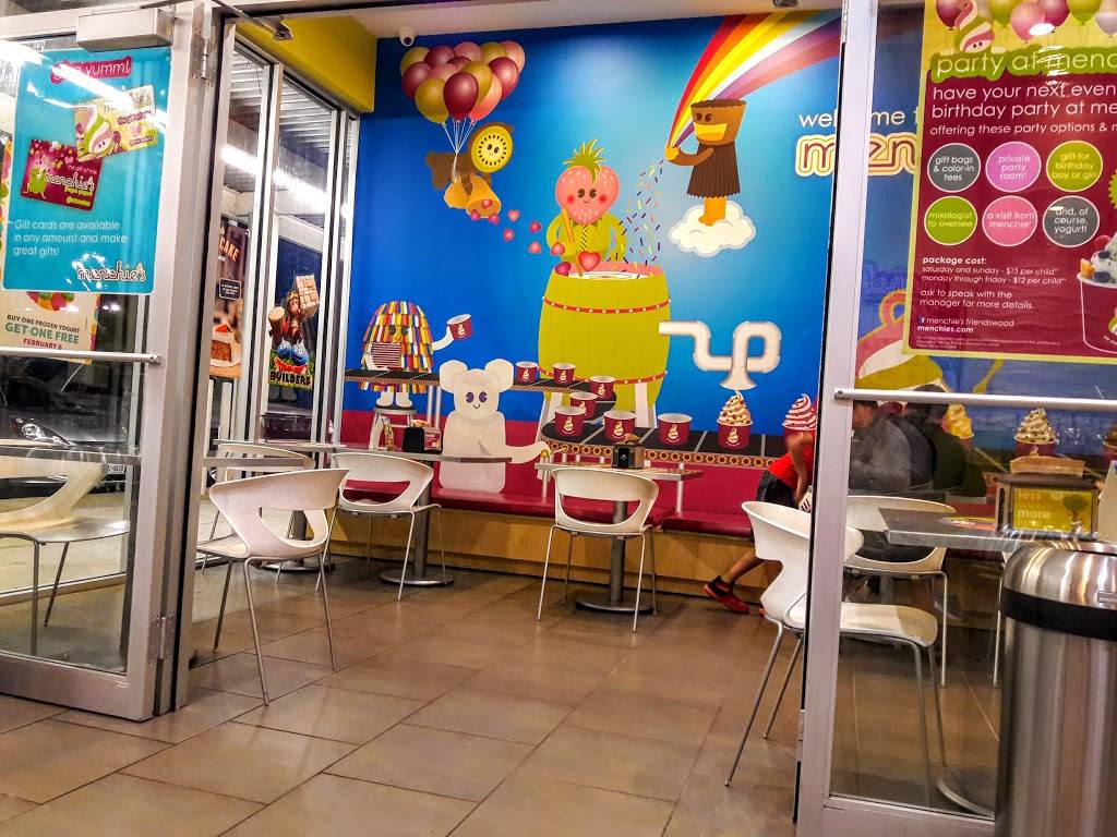 Menchies Frozen Yogurt | 301 W Parkwood Ave, Friendswood, TX 77546, USA | Phone: (281) 482-2806