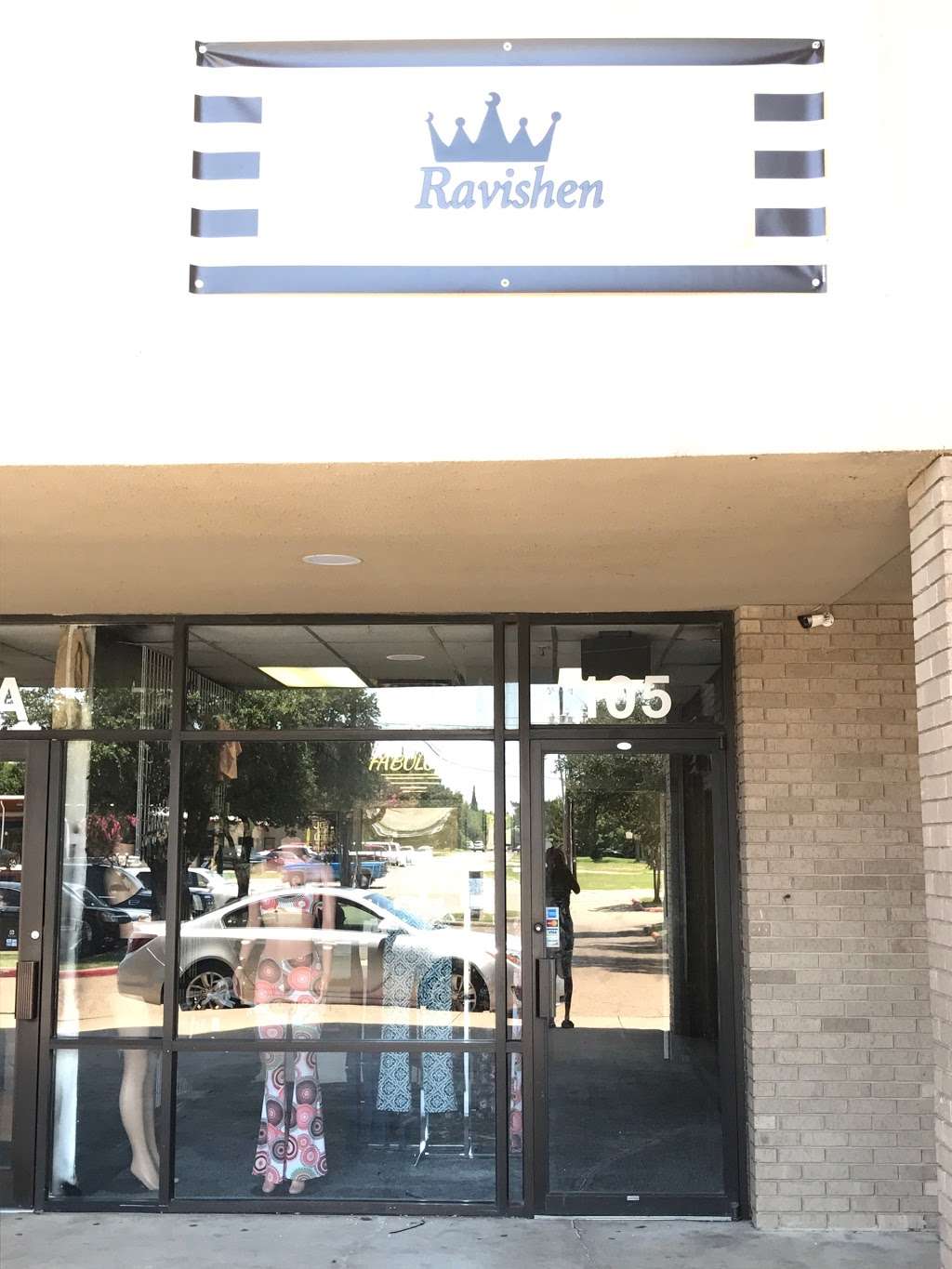 Ravishen Salon & Boutique | 4000 Pioneer Rd Suite #105, Balch Springs, TX 75180, USA | Phone: (469) 955-0637