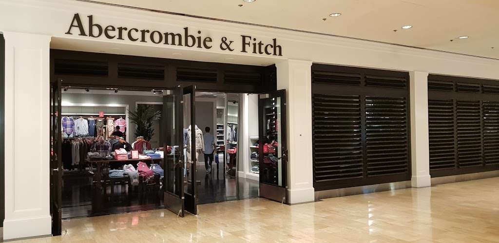 closest abercrombie store to me