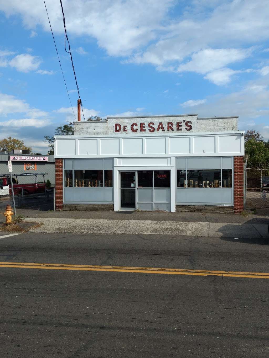 De Cesares Builders Hardware | 382 River St, Bridgeport, CT 06606, USA | Phone: (203) 367-6546