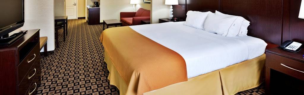 Holiday Inn Express & Suites Crawfordsville | 2506 N, Lafayette Ave, Crawfordsville, IN 47933 | Phone: (765) 323-4575