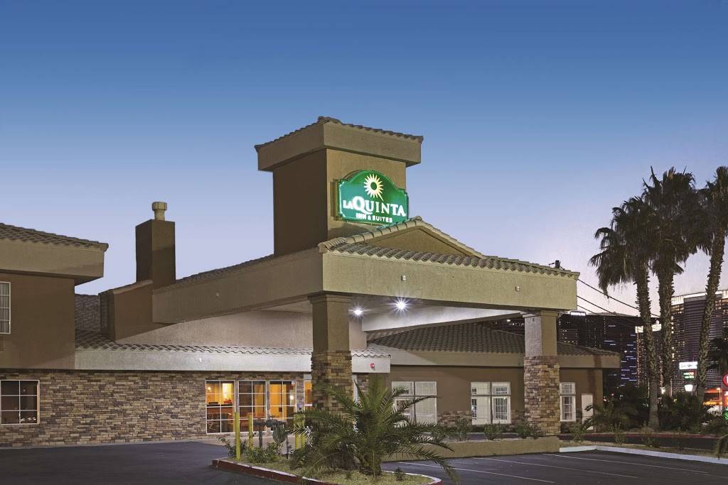 La Quinta Inn & Suites by Wyndham Las Vegas Tropicana | 4975 S Valley View Blvd, Las Vegas, NV 89118, USA | Phone: (702) 798-7736