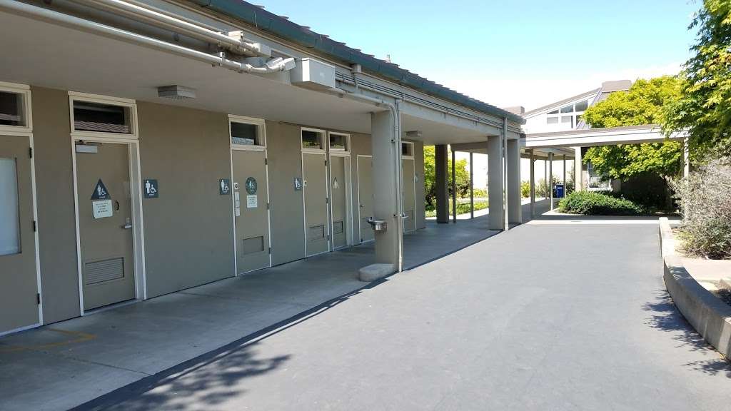 Earhart Elementary School | 400 Packet Landing Rd, Alameda, CA 94502, USA | Phone: (510) 748-4003