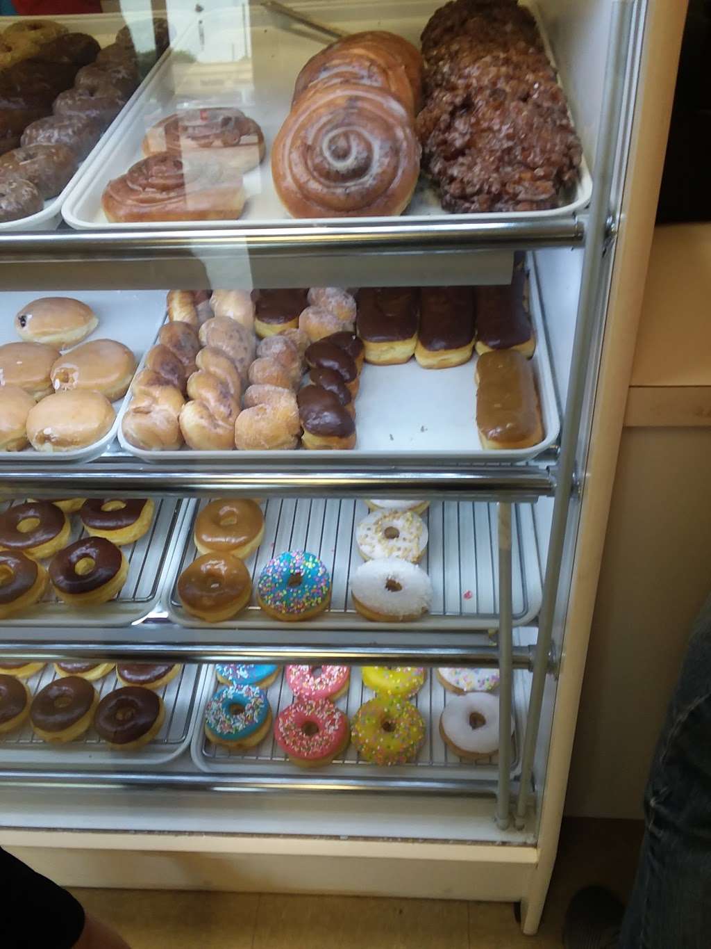 Happy Donuts | 20875 FM 1485, New Caney, TX 77357, USA | Phone: (281) 689-1300