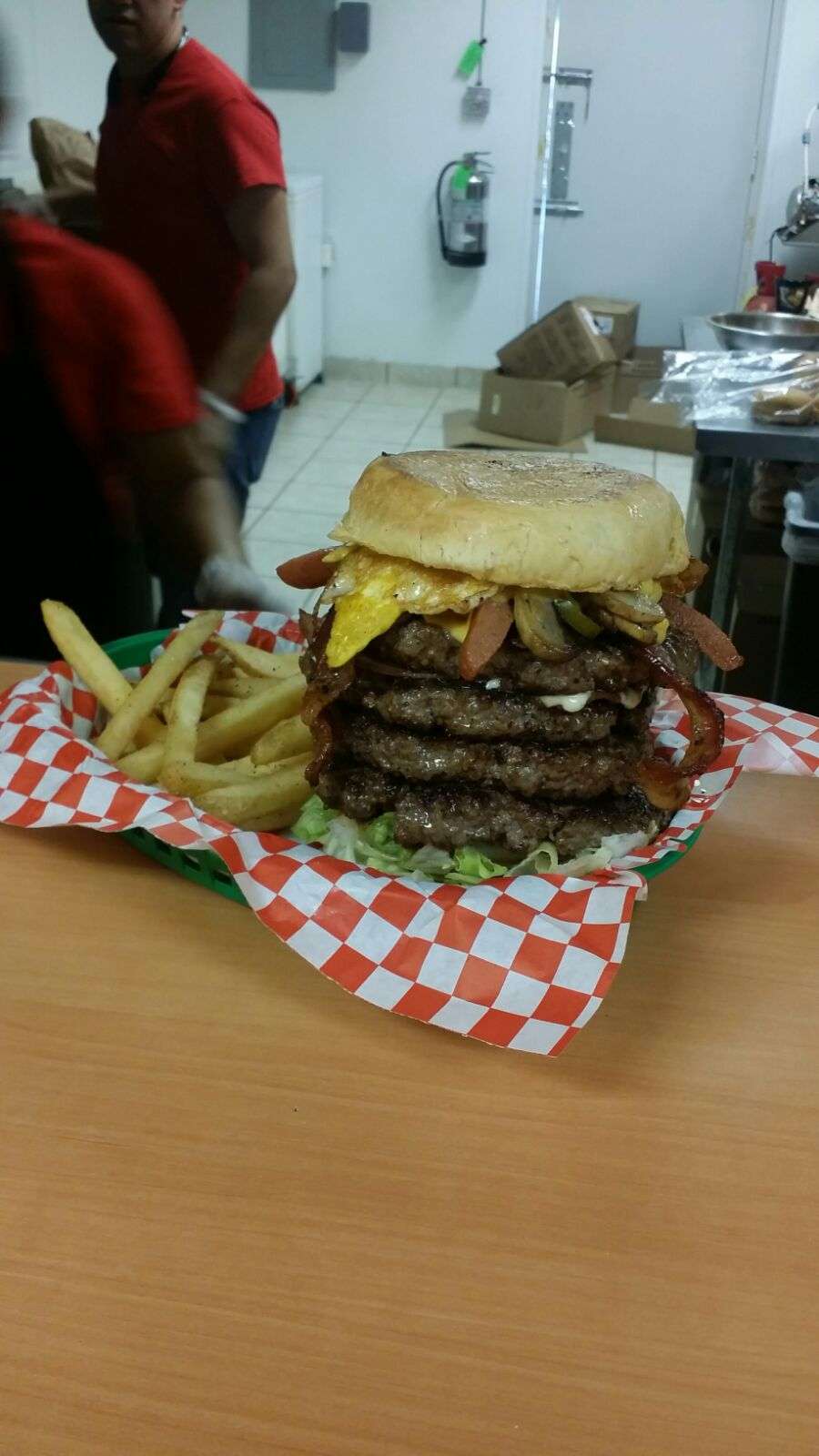 HIPPO BURGERS | 6500 FM 2100 STE 260, Crosby, TX 77532, USA | Phone: (281) 462-4592