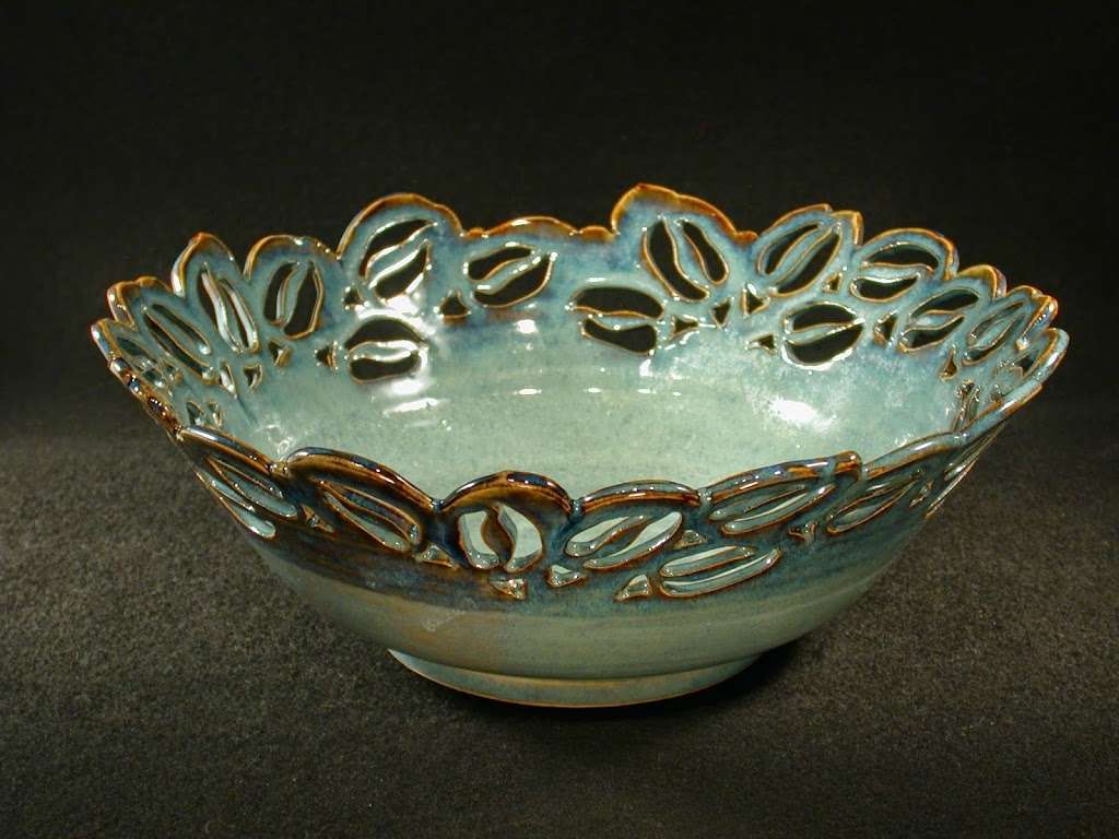 Joyce Inderbitzin Pottery | 19 W Bridge St, New Hope, PA 18938, USA | Phone: (215) 493-5689