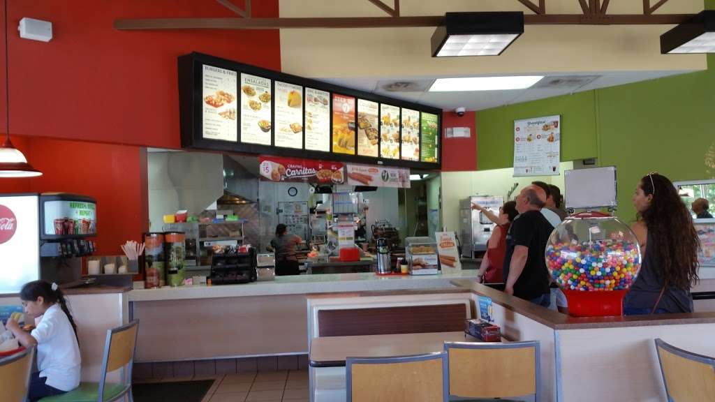 Del Taco | 28082 The Old Rd, Valencia, CA 91355, USA | Phone: (661) 294-1084