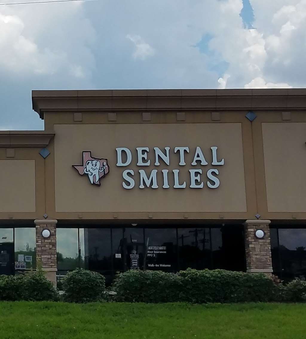 Dental Smiles | 8221 Gulf Fwy, Houston, TX 77017, USA | Phone: (713) 645-7700
