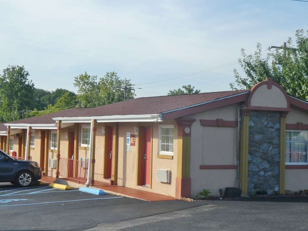 Parkway Inn | 675 Baltimore Pike, Springfield, PA 19064, USA | Phone: (610) 543-0555