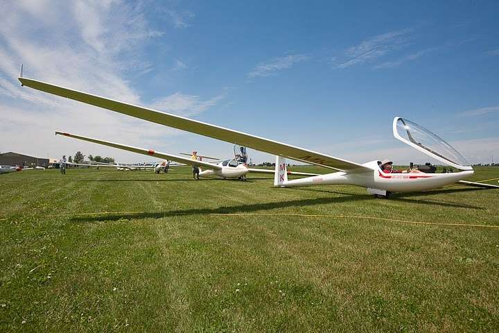 Windy City Soaring Association | 12637 US-30, Hinckley, IL 60520, USA | Phone: (815) 286-7200