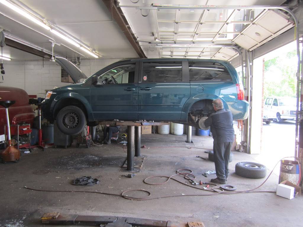 Kling Brothers Auto Service and Collision Repair | 4744 Clinton St, West Seneca, NY 14224, USA | Phone: (716) 668-9110