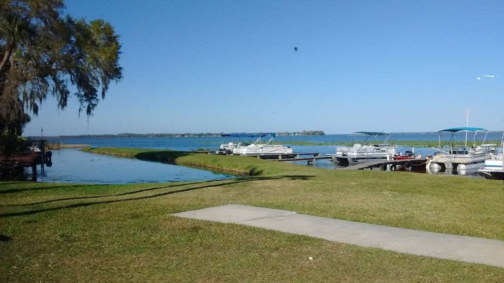 Lake Griffin Mobile Home Park | 104 Christine Dr, Leesburg, FL 34748, USA | Phone: (352) 787-9375