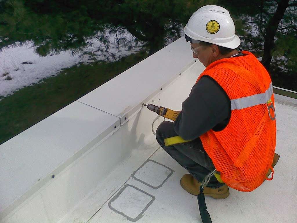 Roof Maintenance Systems | 1060 NJ-33, Freehold, NJ 07728, USA | Phone: (732) 938-7373