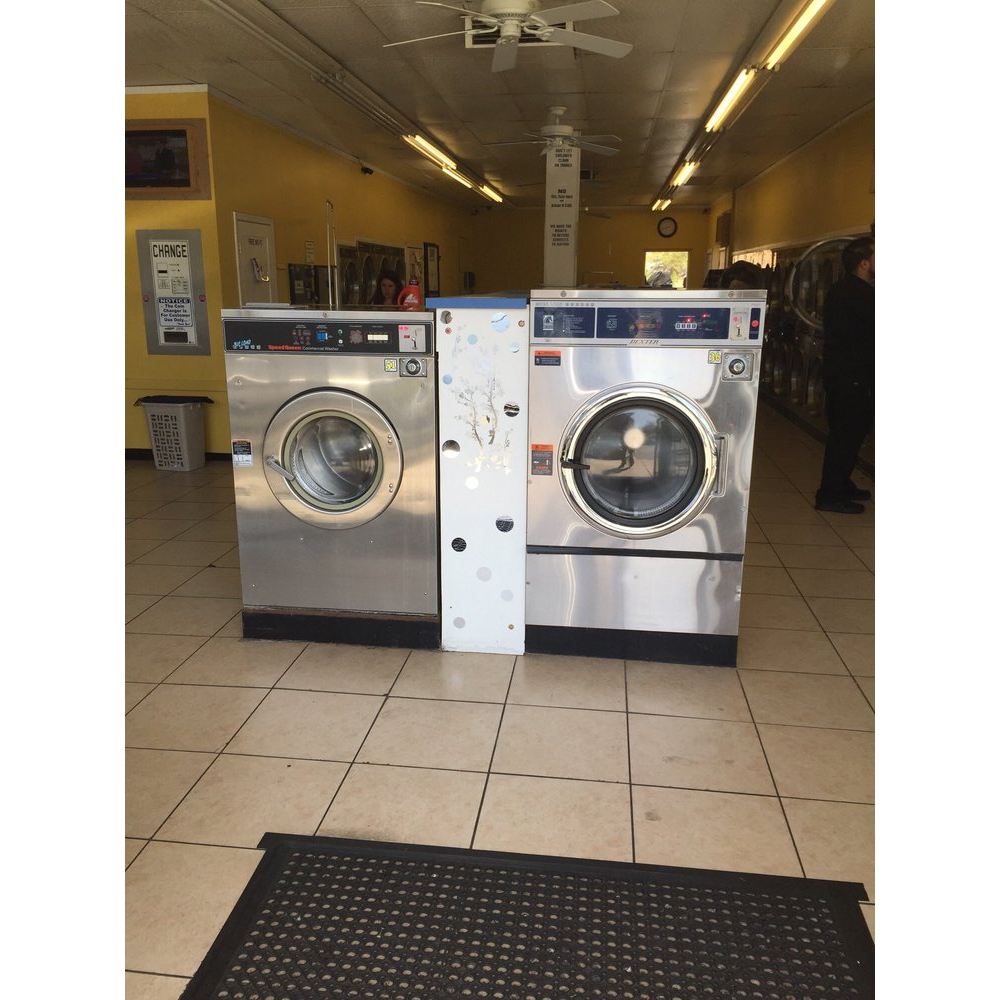 Laundry Laundromat | 2741 N Grand Ave, Santa Ana, CA 92705, USA | Phone: (714) 457-0691