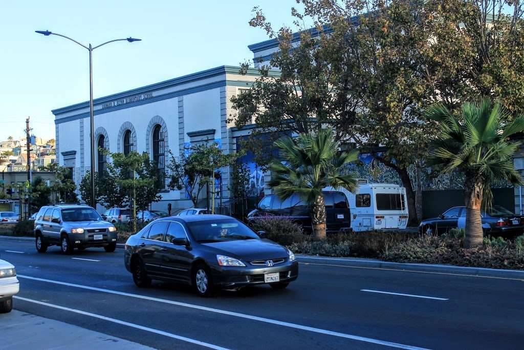 Leonard R. Flynn Elementary School | 3125 Cesar Chavez, San Francisco, CA 94110, USA | Phone: (415) 695-5770