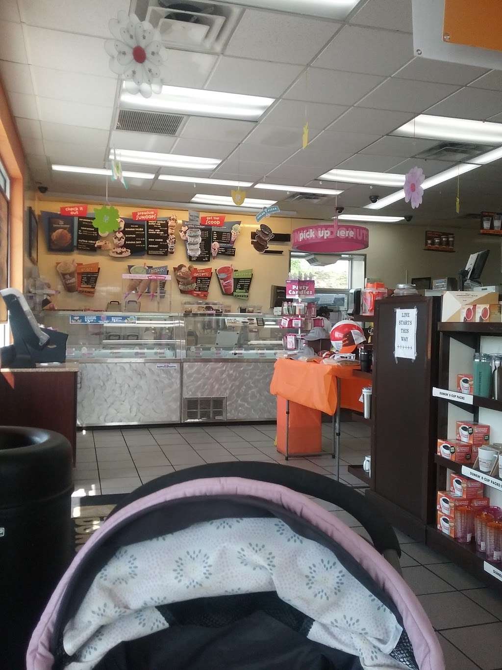 Dunkin Donuts | 7061 Baltimore Annapolis Blvd, Glen Burnie, MD 21061 | Phone: (410) 691-0215