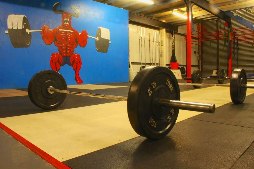 Crossfit Devils Path | Unit 1, Warlingham Court Farm, Tithepit Shaw lane, Warlingham CR6 9AT, UK | Phone: 07730 521545