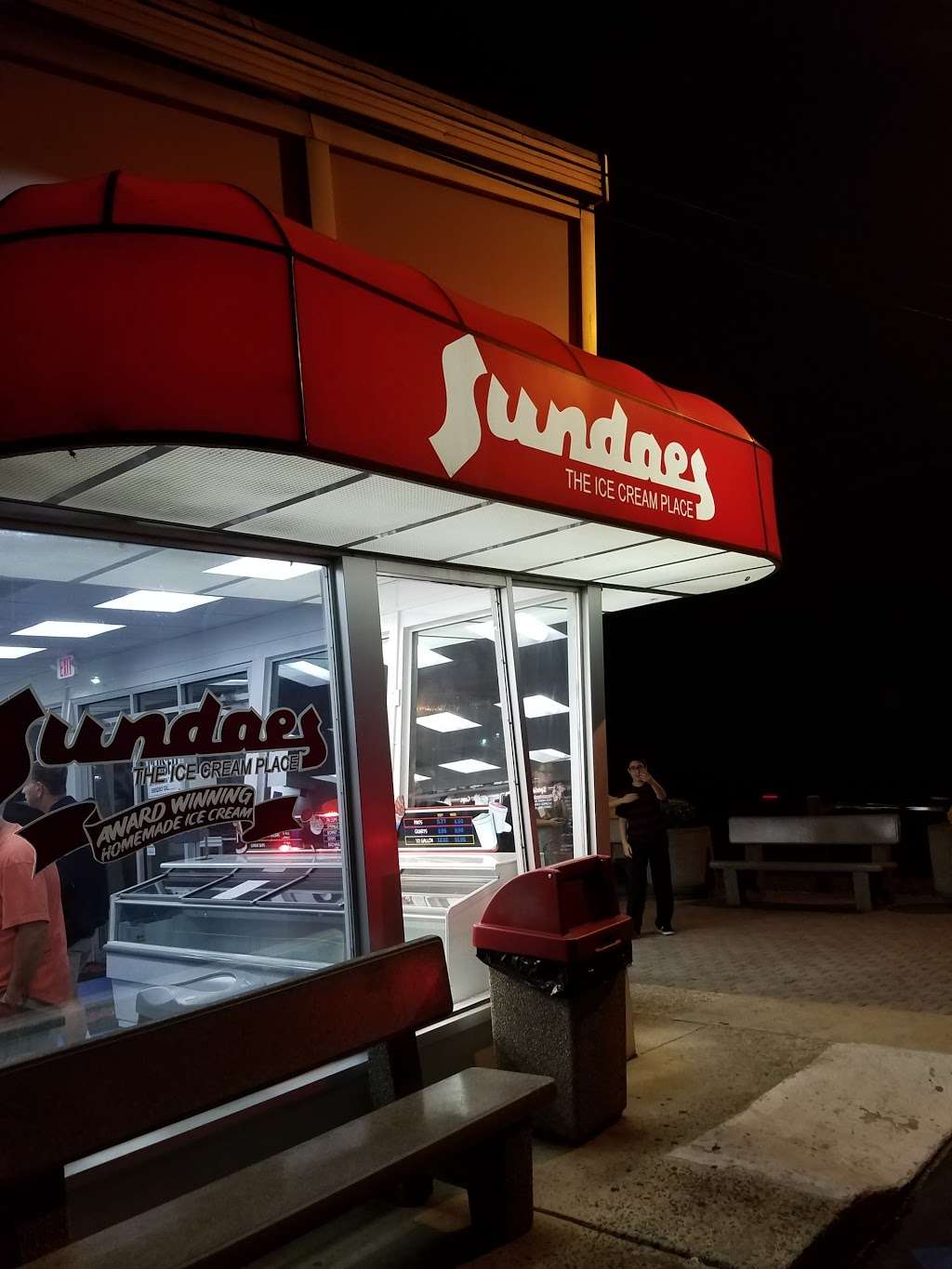 Sundaes The Ice Cream Place | 3217 NJ-88, Point Pleasant, NJ 08742, USA | Phone: (732) 892-6464