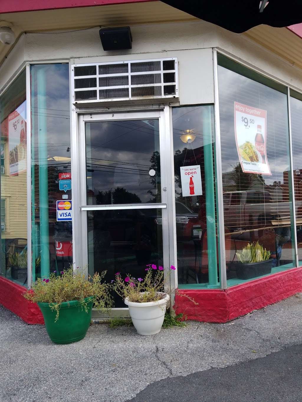 Ortegas Taco Shop | 211 S Mildred St, Ranson, WV 25438, USA | Phone: (304) 728-4321