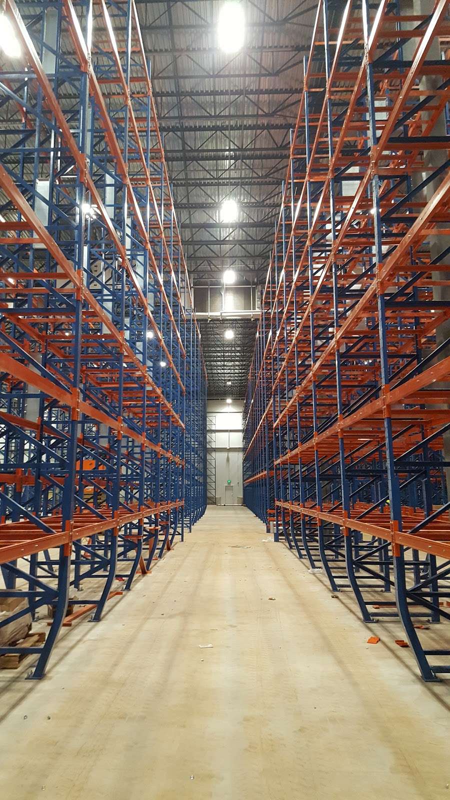 Albertsons Distribution Center 9300 Toledo Way, Irvine, CA 92618(02)